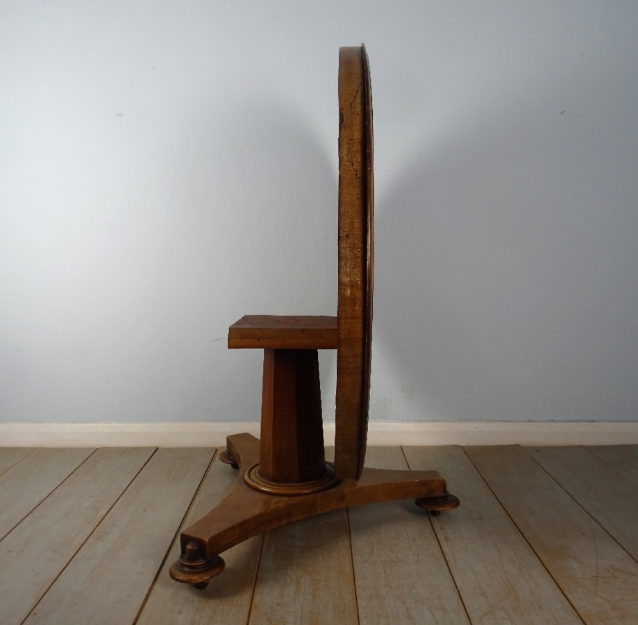 William IV Circular Mahogany Tilt Top Table